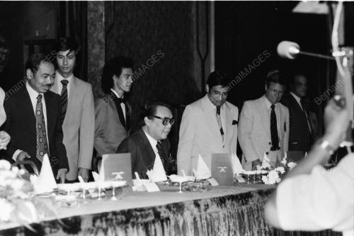 MENTERI KESIHATAN MENGHADIRI MEYUARAT