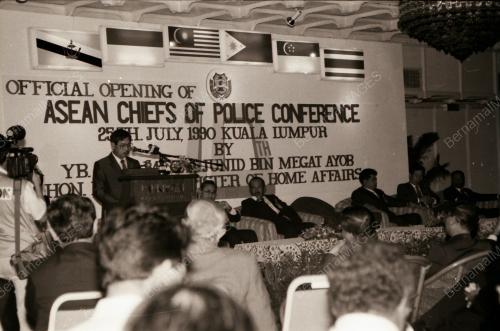 DATUK MEGAT JUNID MEGAT AYOB