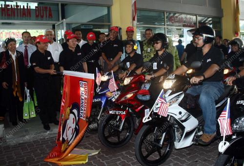 MOHD SHAFIE APDAL