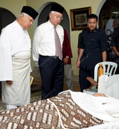 NAJIB TUN RAZAK