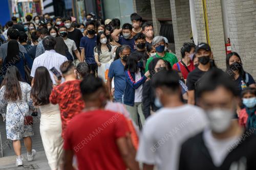TINJAUAN KAWASAN TUMPUAN ORANG RAMAI