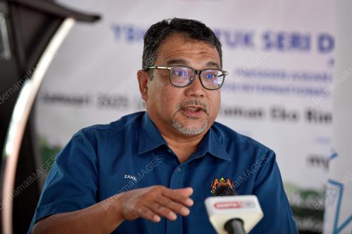 DATUK ZAHARI IBRAHIM