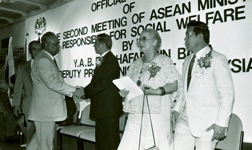 MESYUARAT KEDUA ASEAN
