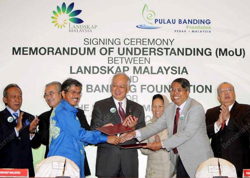MOHD NAJIB TUN RAZAK
