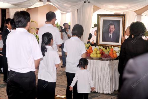 KL06_26122012_LIM_KENG_YAIK