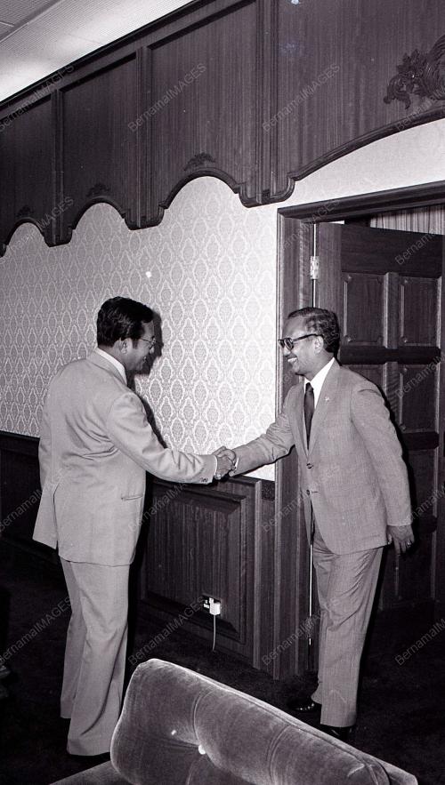 DATUK SERI DR. MAHATHIR MOHAMAD