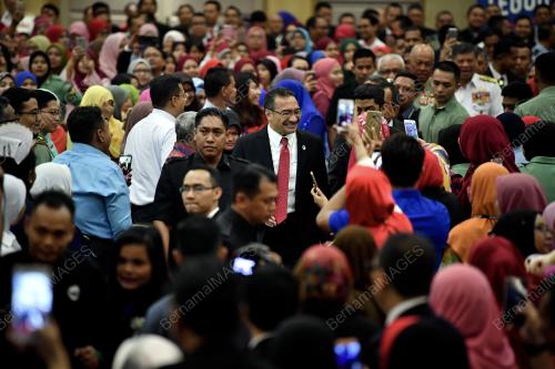KL06_27022018_AMANAT_BN201802260130