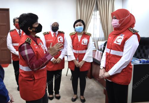 DATUK SERI RINA HARUN