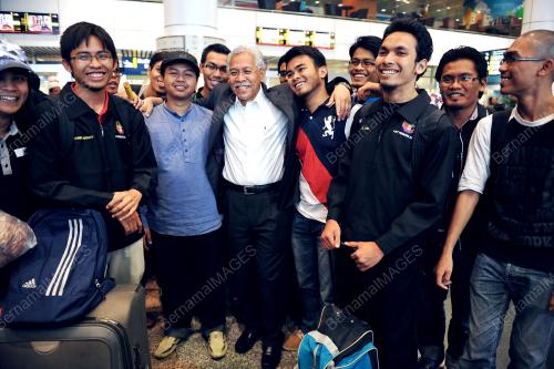 KL06_27082013_PELAJAR_TIBA