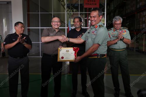 DATUK SERI HISHAMMUDDIN TUN HUSSEIN