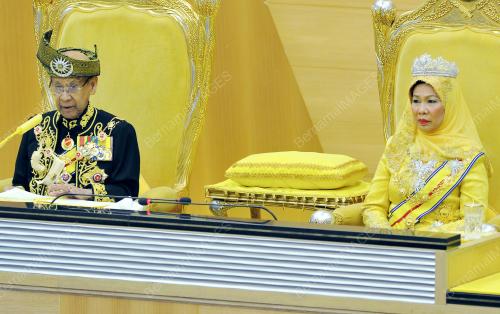 KL06_28022014_AGONG_PARLIMEN