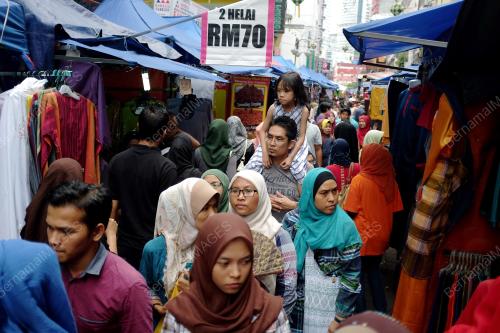 KL06_28062015_BAZAR