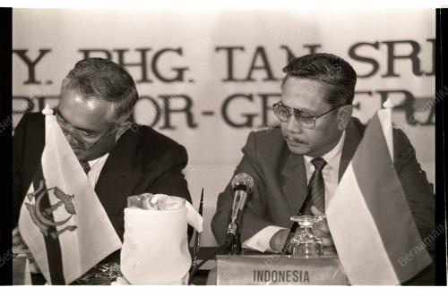 TAN SRI HANIFF OMAR