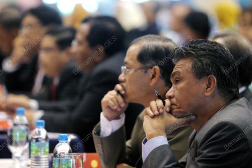 UNGKU AZIZ UNGKU ABDUL HAMID