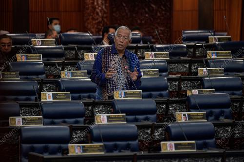 DATUK SERI MAHDZIR KHALID