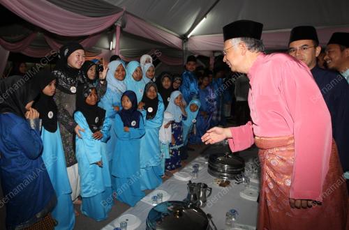 NAJIB TUN ABD RAZAK