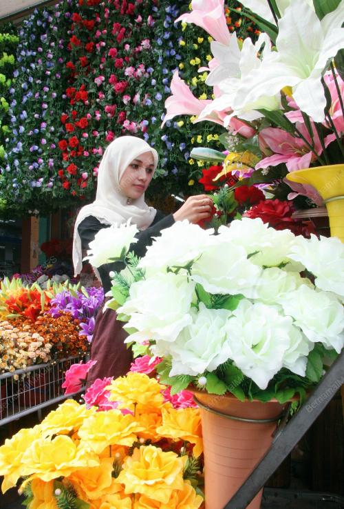 PERSIAPAN RAYA