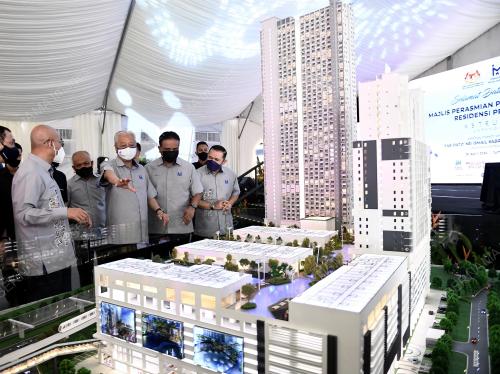 DATUK SERI ISMAIL SABRI YAAKOB