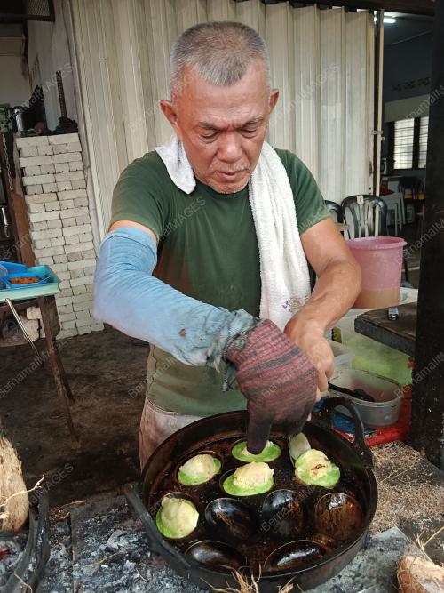 AKOK DURIAN