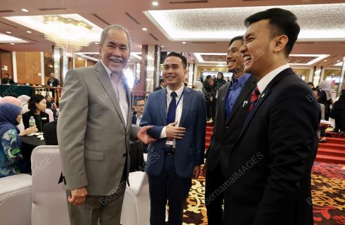 TAN SRI DR WAN JUNAIND TUANKU JAAFAR