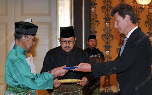 KL06_29122015_AGONG