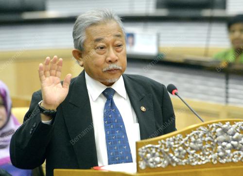 KL06_30052014_ANGKAT_SUMPAH