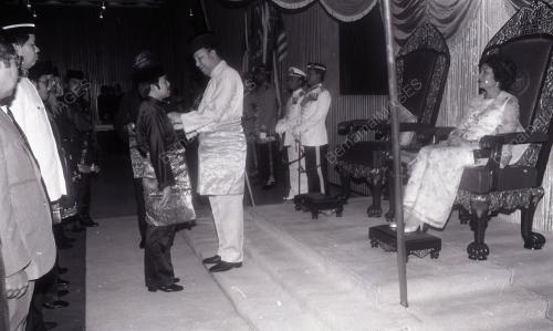 BINTANG