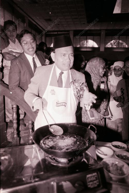 KEMPEN MAKAN DAGING ARNAB