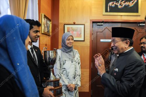 KL06_31102016_UIAM