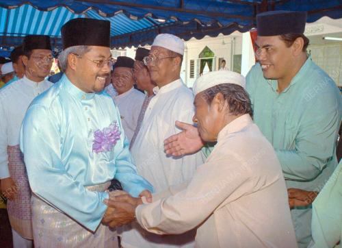 DR MOHAMAD KHIR TOYO