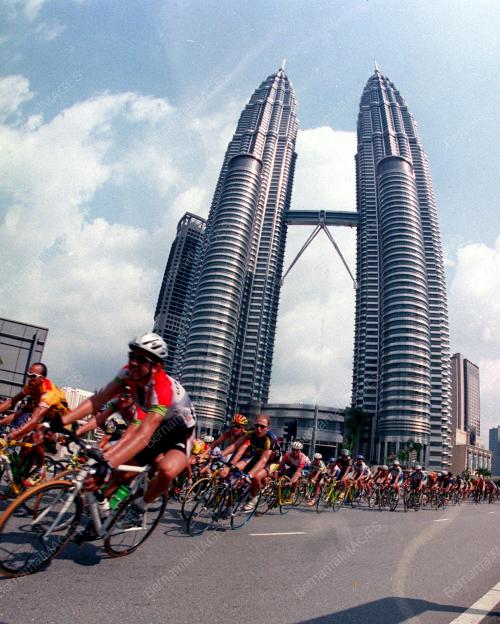 KL07-060200_LE_TOUR_07012016
