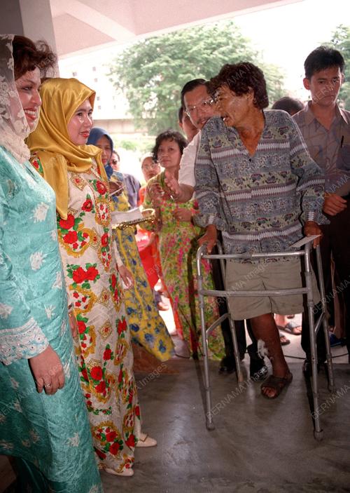 BANTUAN BANJIR