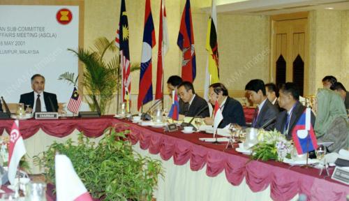 KL07-080_08052001