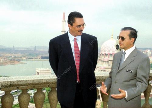 DR MAHATHIR & PM ST LUCIA