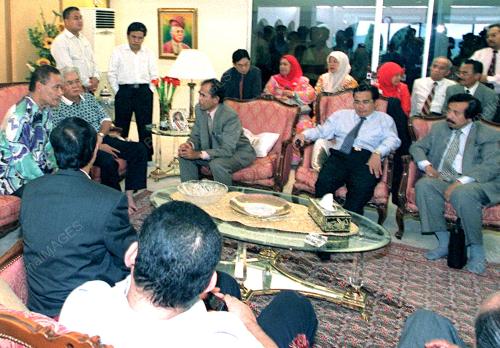 KL07-10_08_2000_BINCANG_UMNO_12012016