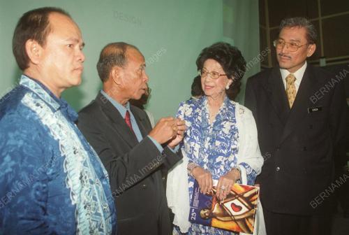 KL07-13_02_2001HASMAH-HKL_13022001