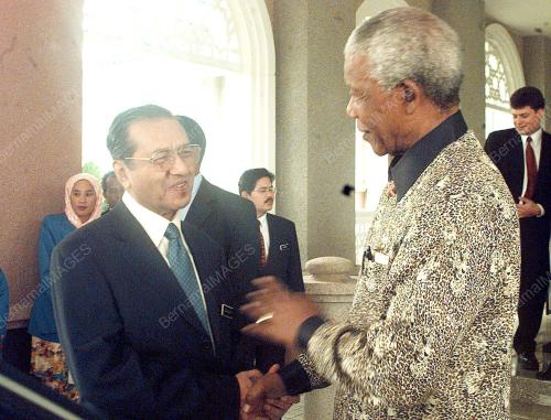 KL07-16_08_2000_PM-MANDELA_12012016