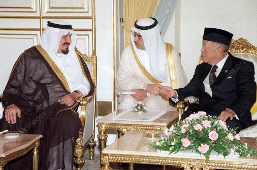 AGONG - TIM PM ARAB SAUDI