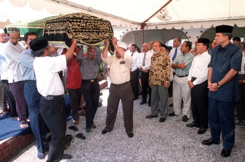 KL07-27_09_2000_SUFFIAN-JENAZAH_13012016