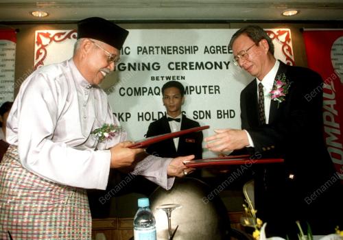 KL07-30_06_2000_MOU_COMPAQ_08012016