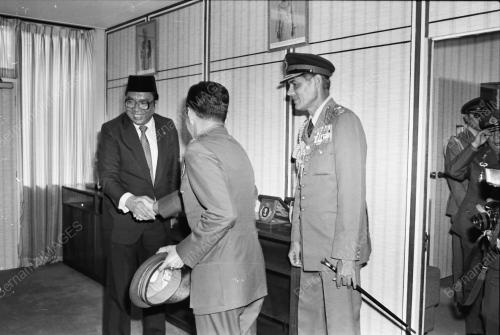 KEMENTERIAN PERTAHANAN