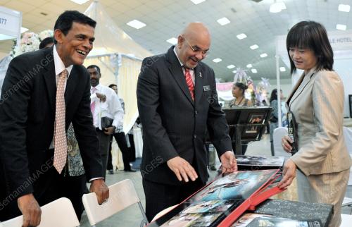 DATUK MAGLIN DENNIS D'CRUZ
