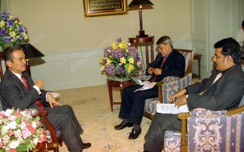 KL07_01122001_PAK_LAH