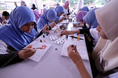 PELANCARAN SAMBUTAN HARI BATIK