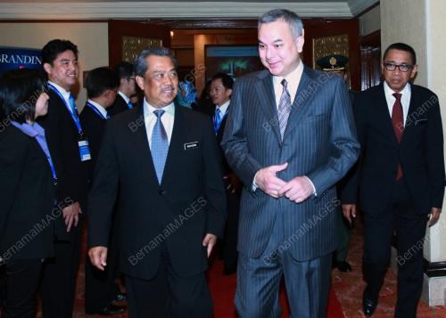 RAJA NAZRIN SHAH