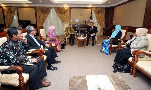 ABU ZAHAR UJANG
