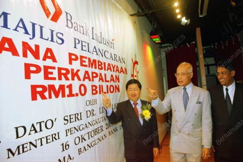 KL07_03022016_DANA1_BILLION