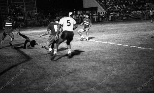 KL07_03032015_PERLAWANAN_BOLA