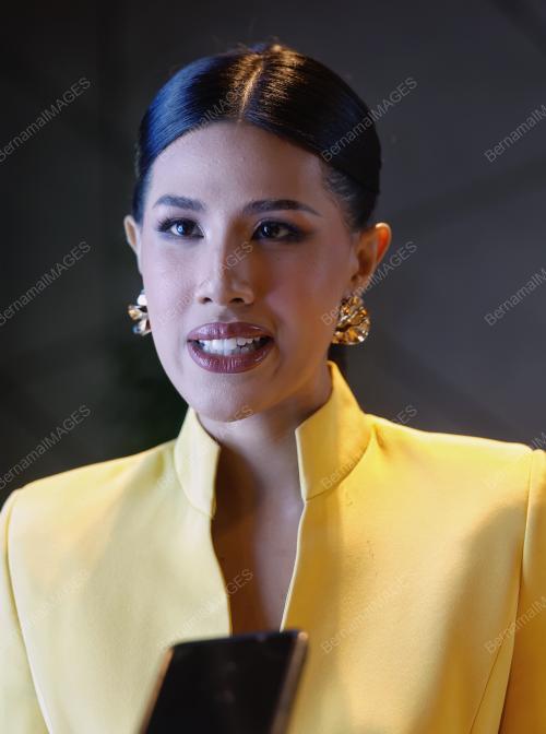 MELISHA LIN