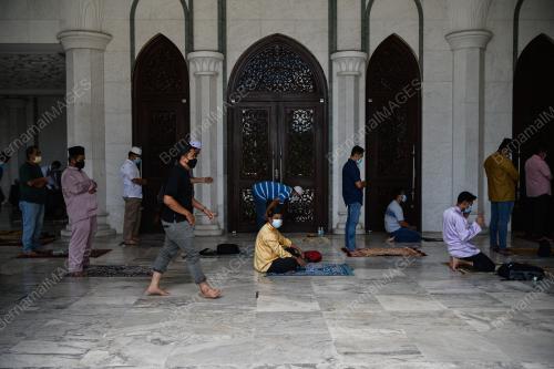 TINJAUAN SOLAT JUMAAT SEKITAR IBU KOTA